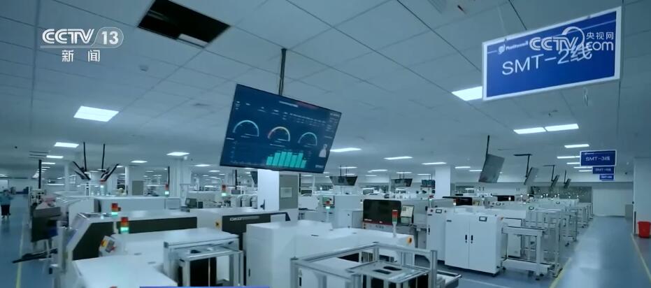 9199.7億元、1.45億戶、82.5萬輛&hellip;多維度數(shù)據(jù)展示中國(guó)經(jīng)濟(jì)強(qiáng)勁脈動(dòng)